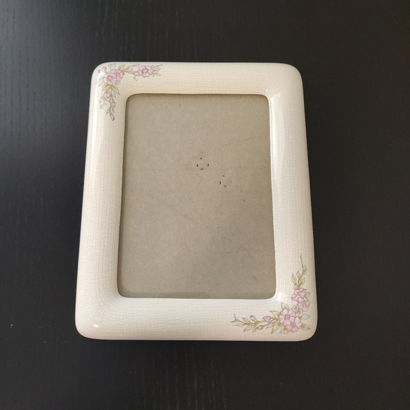 2 PC Vintage porcelain photo frame set - Picture 3 of 8